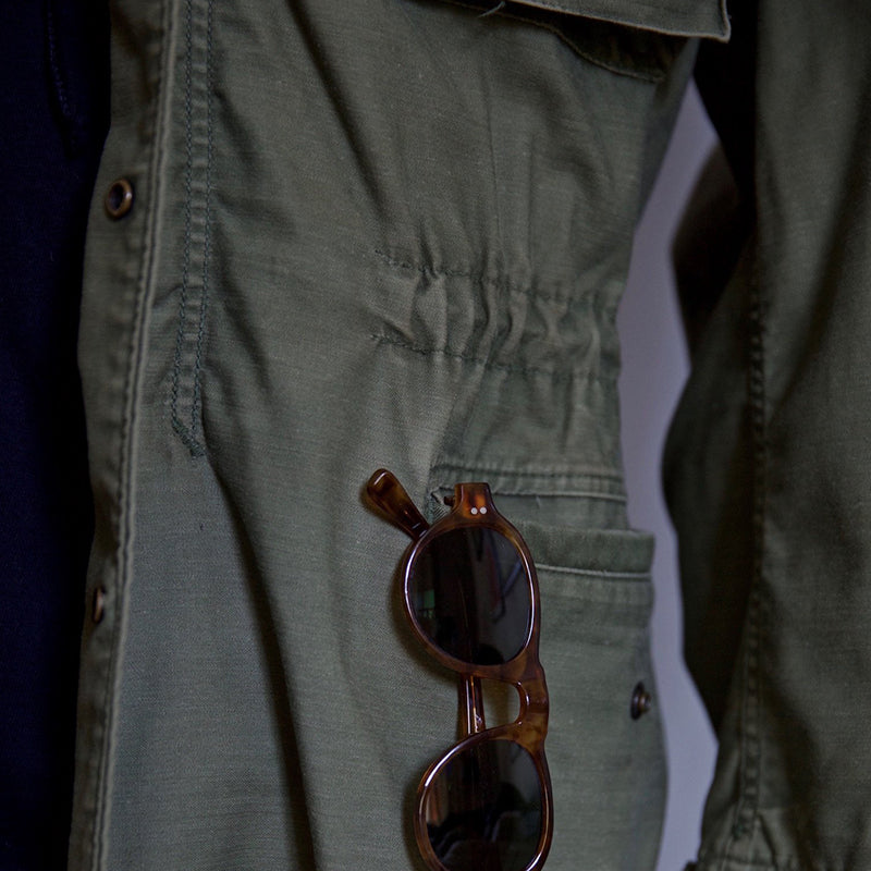 Men's vintage military field jacket, side view