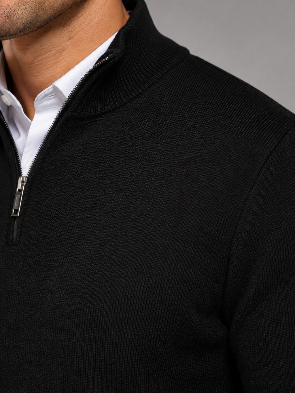 Men's contrast tipped mock neck quarter zip, detail