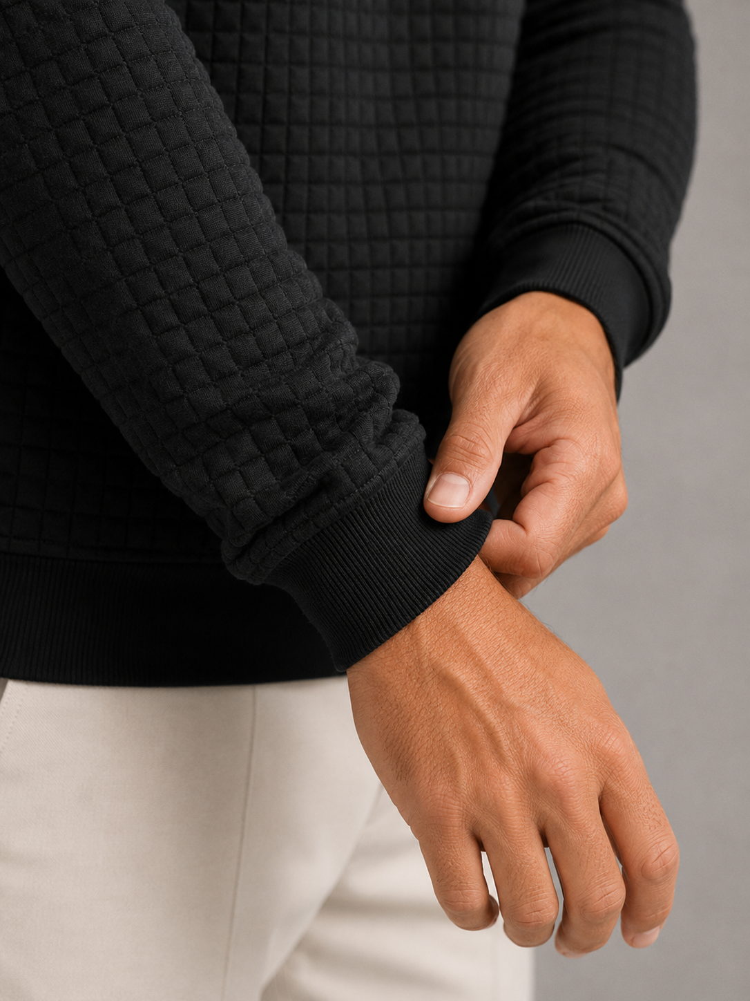 Men's waffle grid crew neck sweatshirt, detail