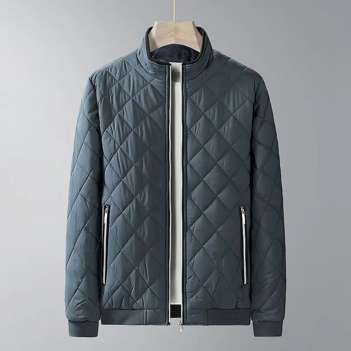 Men's diamond-quilted puffer jacket with stand collar, zip pockets and plush lining - view 4