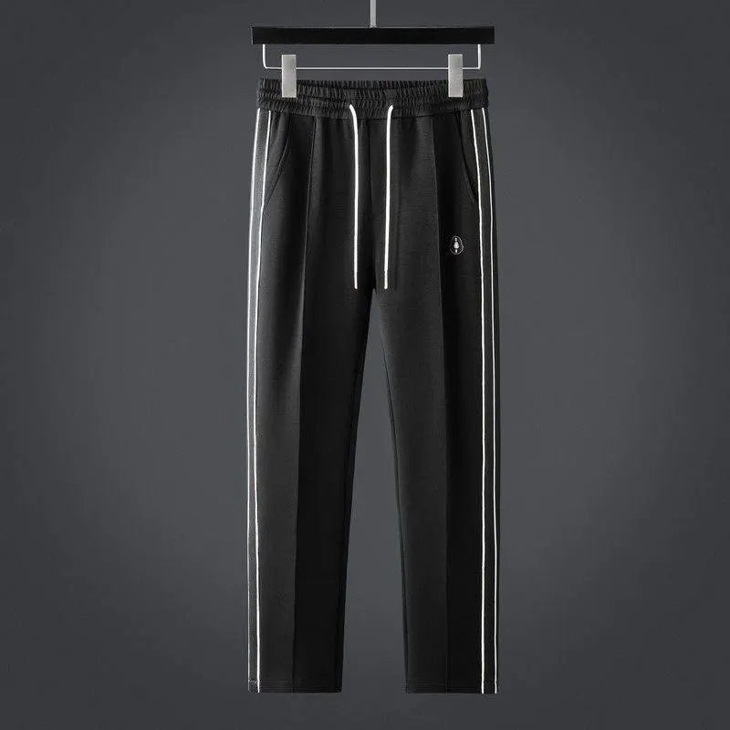 Men's zip up tracksuit two piece set, detail