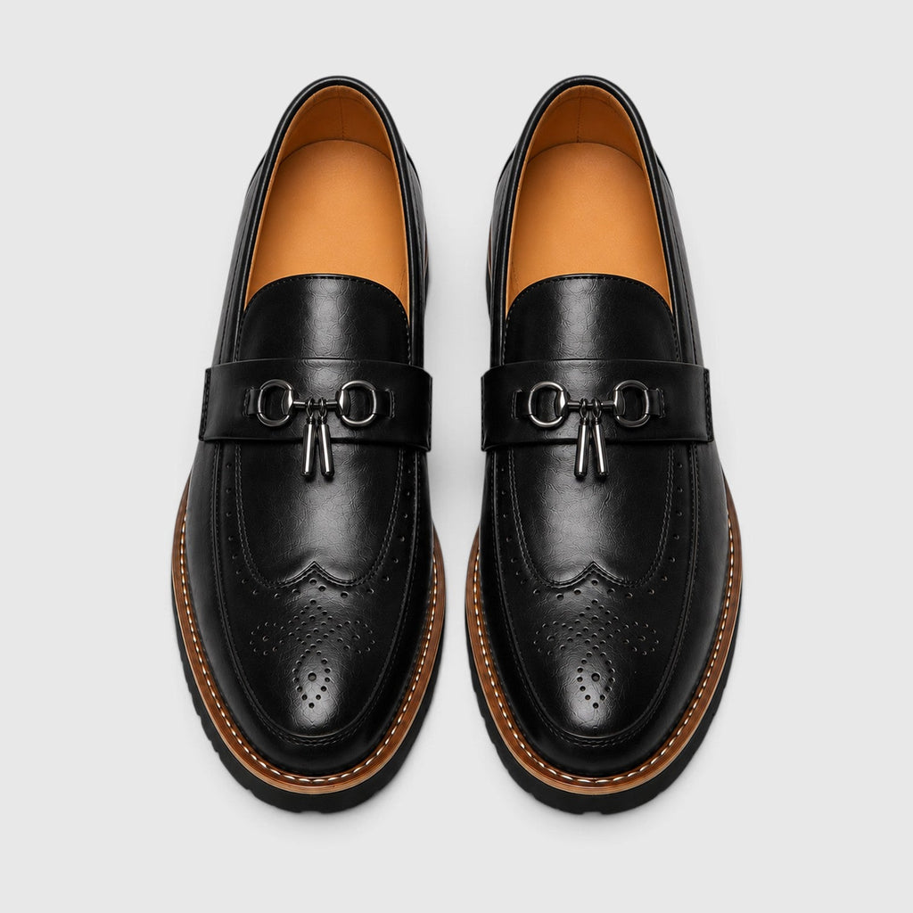 Men's pointed toe leather derby shoes, detail