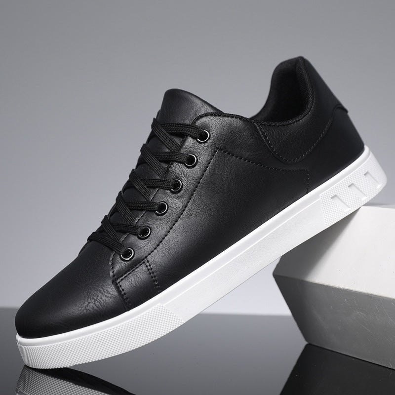 Teddy minimalist low-top mens trainers with lace-up front and chunky white sole - view 3