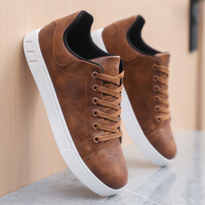 Teddy minimalist low-top mens trainers with lace-up front and chunky white sole - view 7